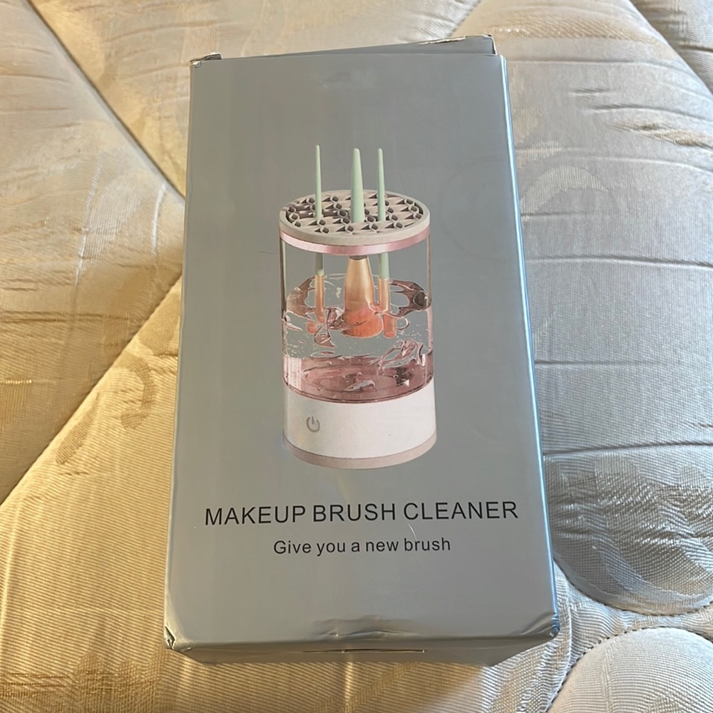 Makeup Brush Cleaner